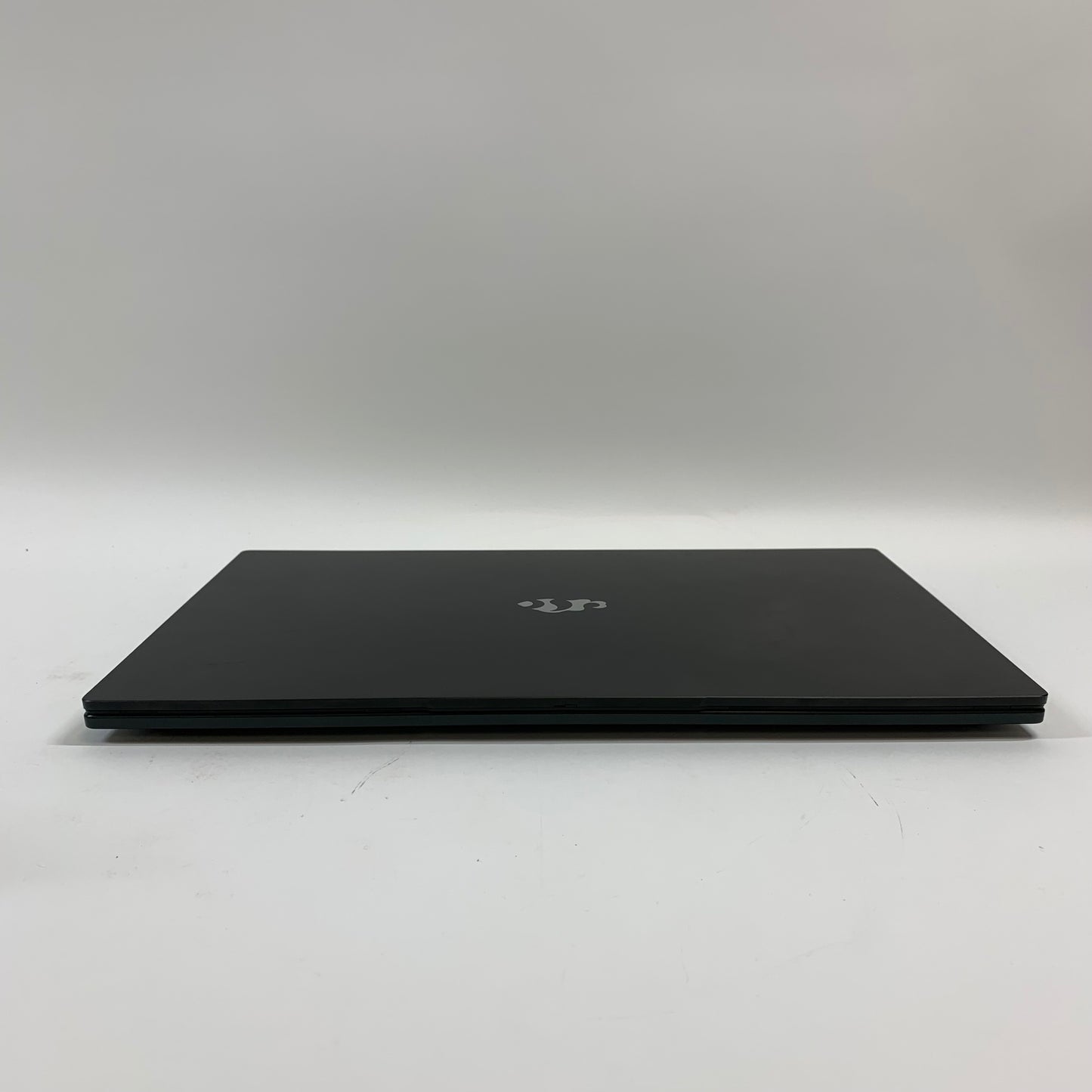 Nimo N172 17.3" Ryzen 9 Pro 6950H 3.3GHz 32GB RAM 1TB SSD