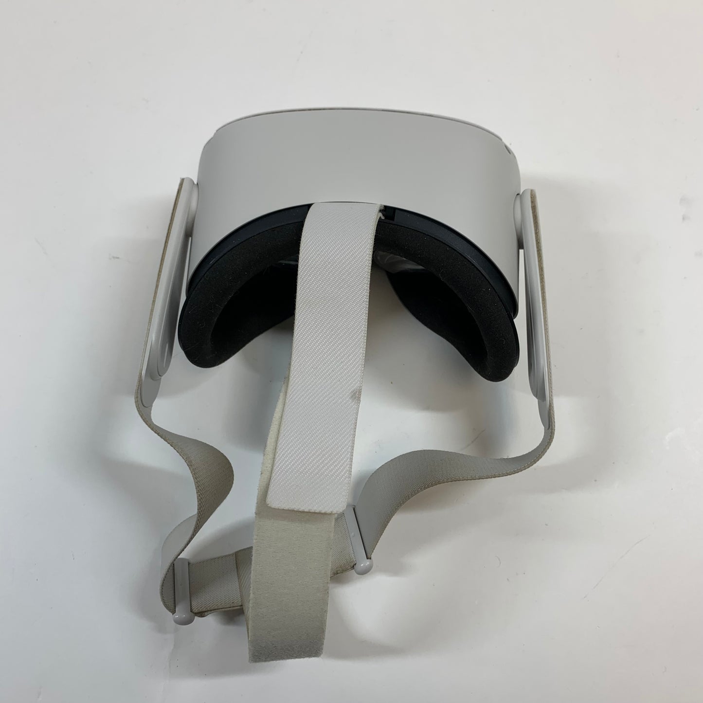 Meta Quest 2 128GB Virtual Reality Headset KW49CM