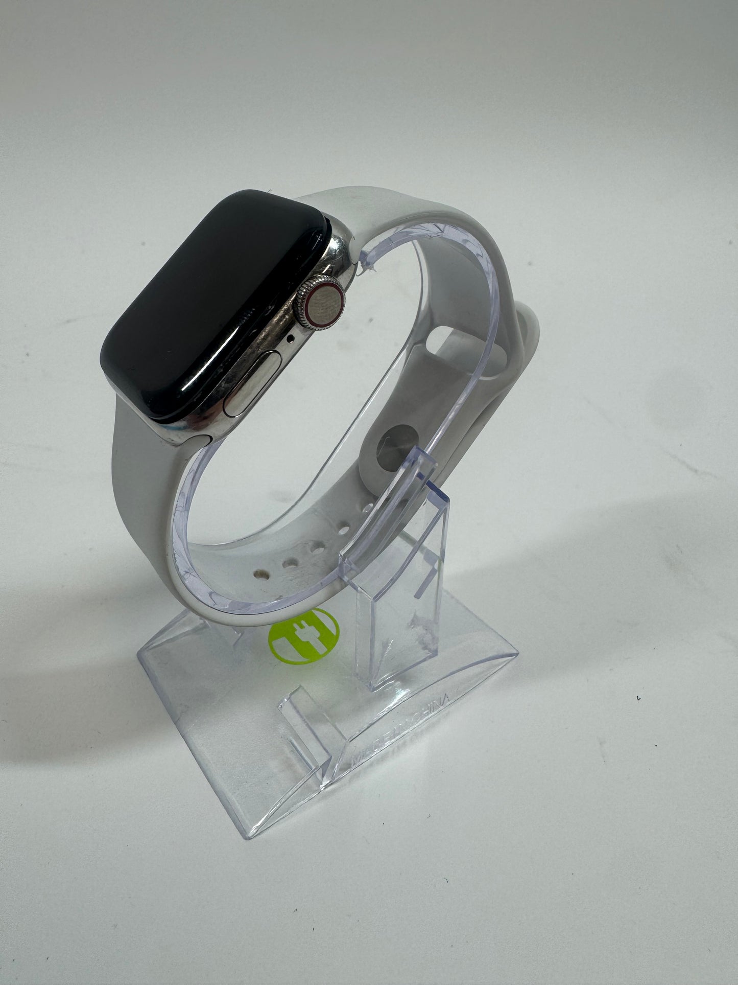 Unlocked Apple Watch Series 6 40MM Silver Aluminum A2293