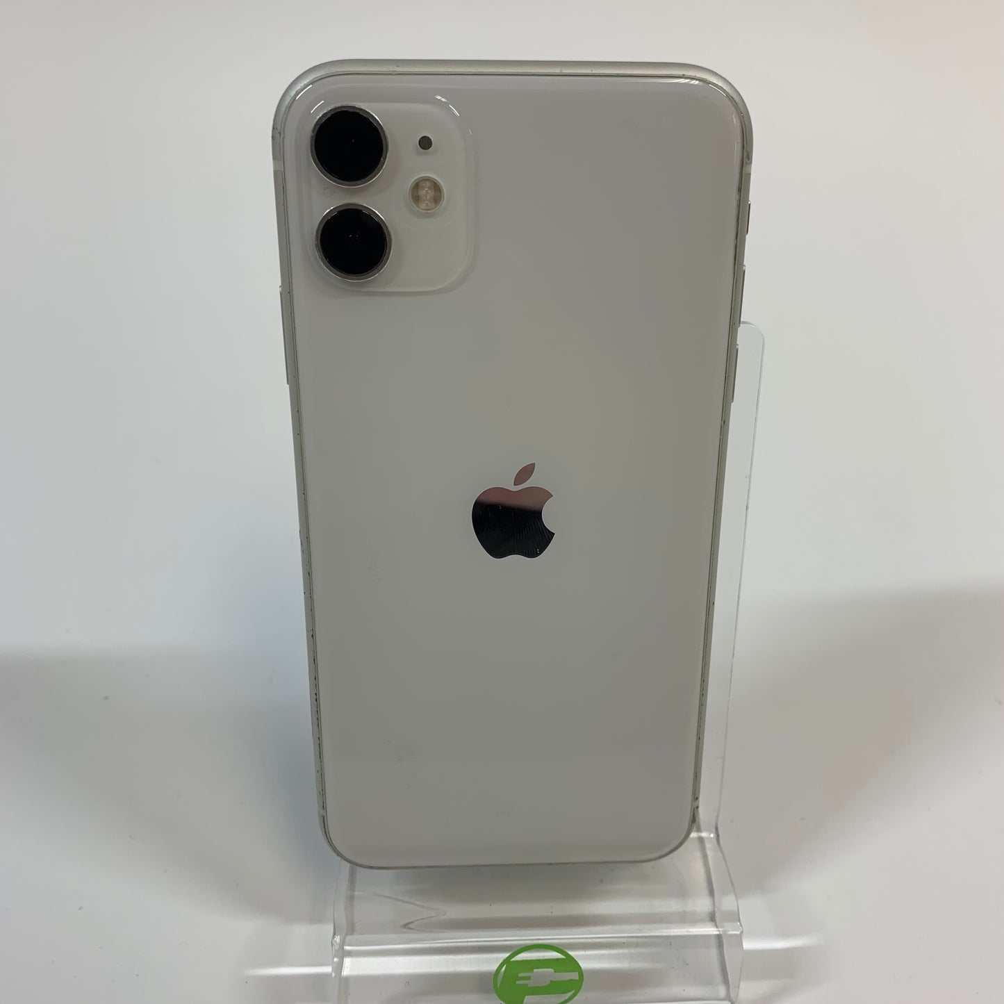 (CRACKED SCREEN, BAD BATTERY) Unlocked Apple iPhone 11 64GB