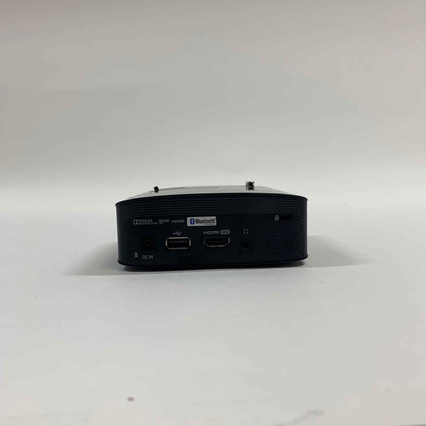 LG ph1520b 1208 x 720 Mini Projector