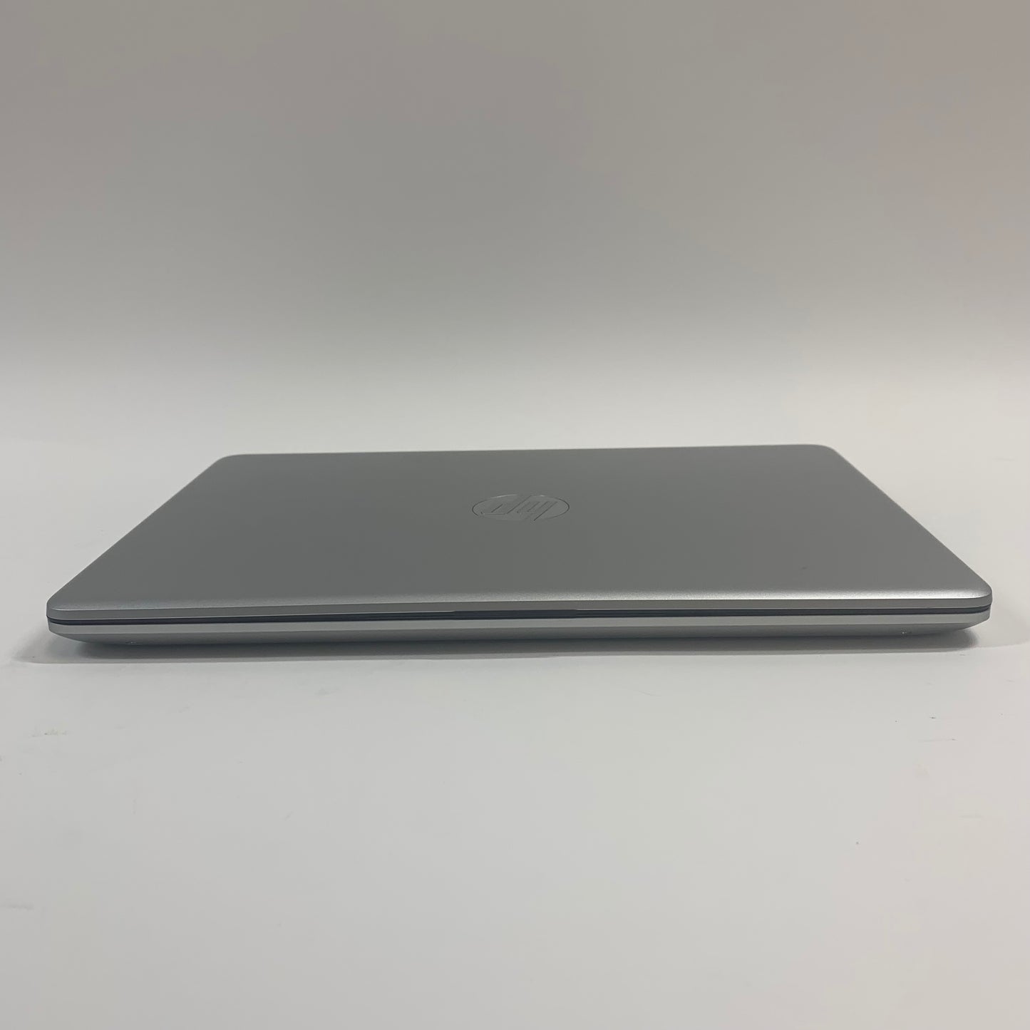 HP 14-CF2733WM A2BZ1UA 14" Celeron N4120 2.6GHz 4GB RAM 64GB SSD
