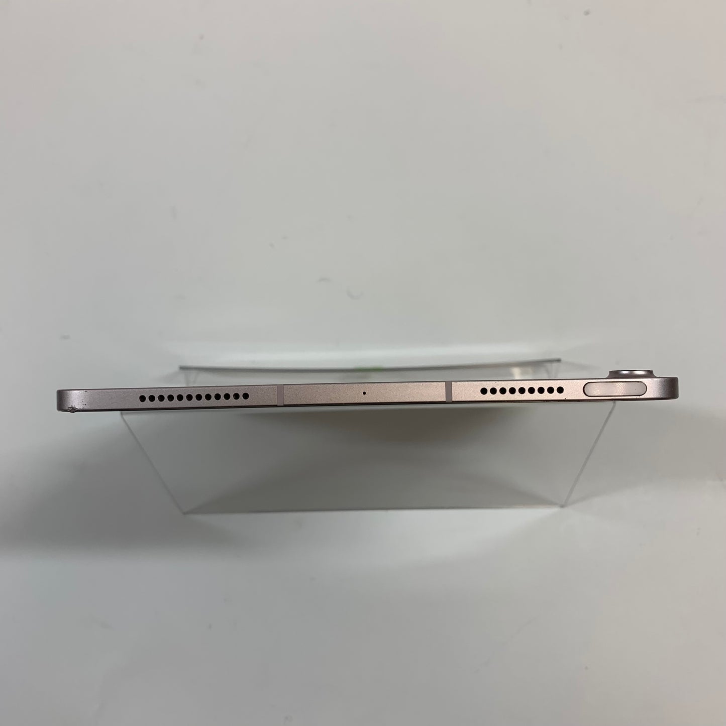 Apple iPad Air 5th Gen 256GB 17.5.1 Pink MM723LL/A (FOR PARTS)