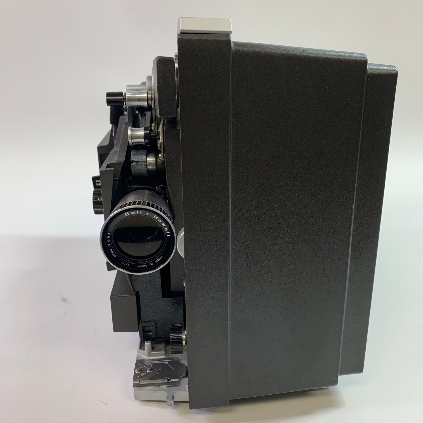 Bell & Howell 456Z Analog 450 Lumens Film Projector