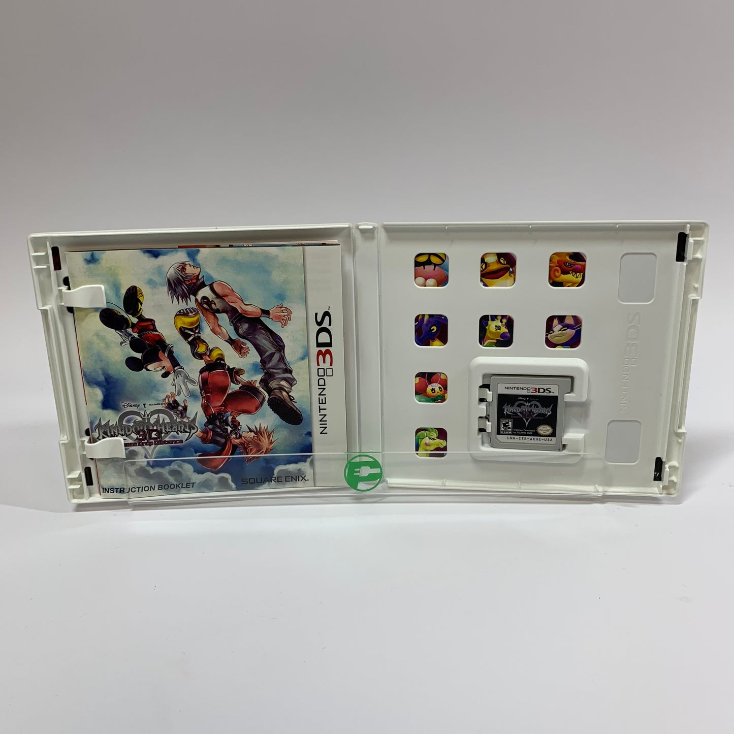 Kingdom Hearts 3D Dream Drop Distance (Nintendo 3DS, 2012)