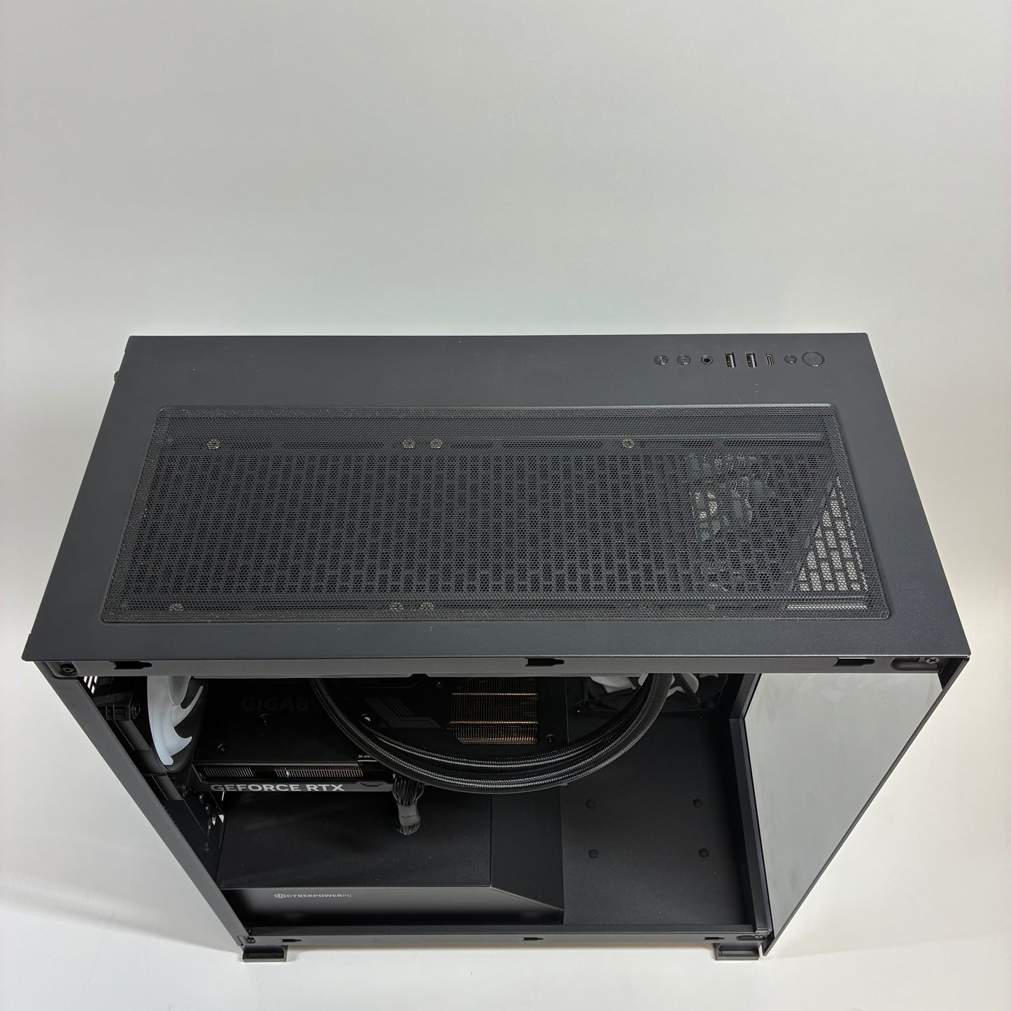 CyberPower GXiVR8760A4 i7-14700KF 32GB RAM Gigabyte GeForce RTX 4070 Super