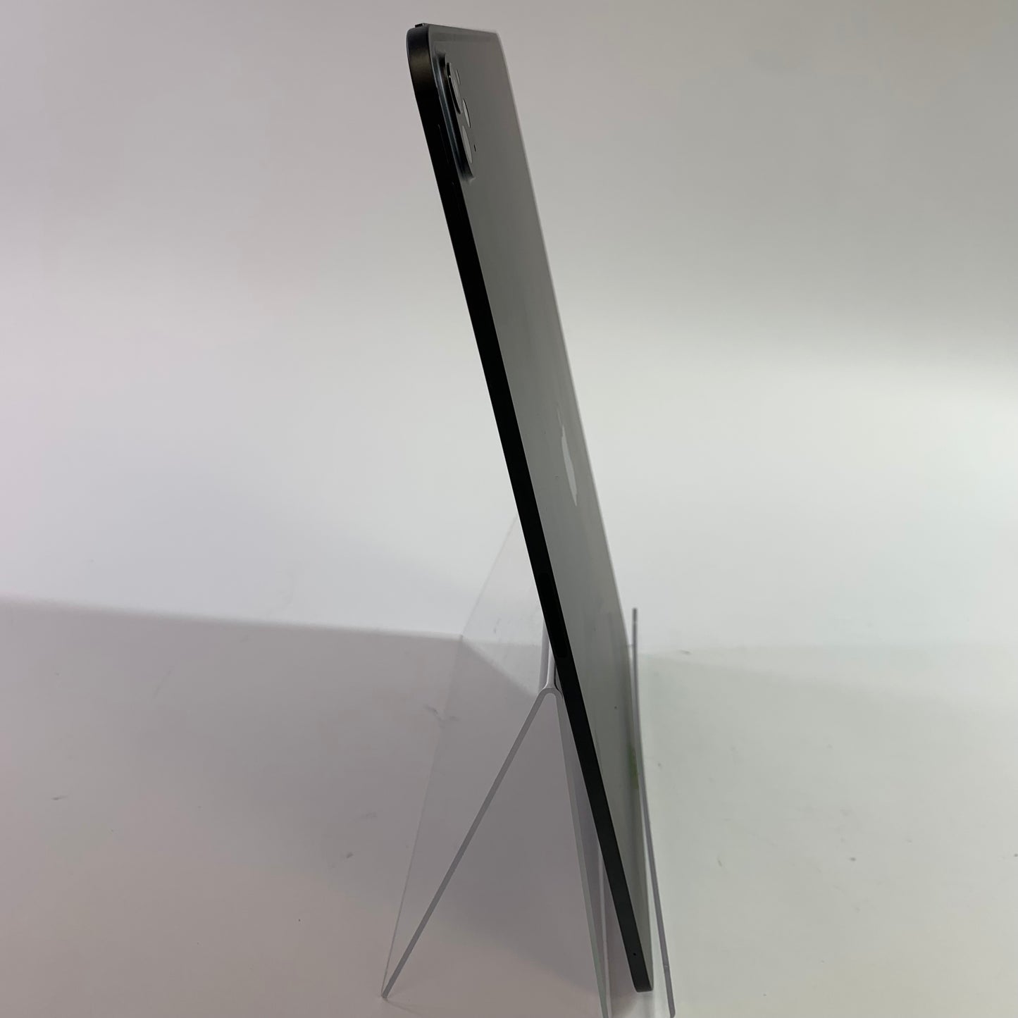 WiFi Only Apple iPad Pro 13" M4 256GB Space Black MVX23LL/A w/ Magic Keyboard