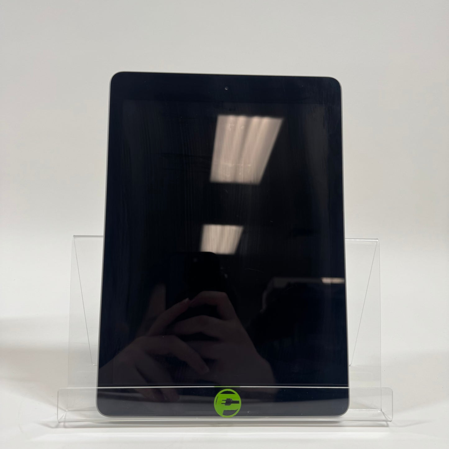 WiFi Only Apple iPad 6th Gen 32GB Space Gray MR7J2LL/A