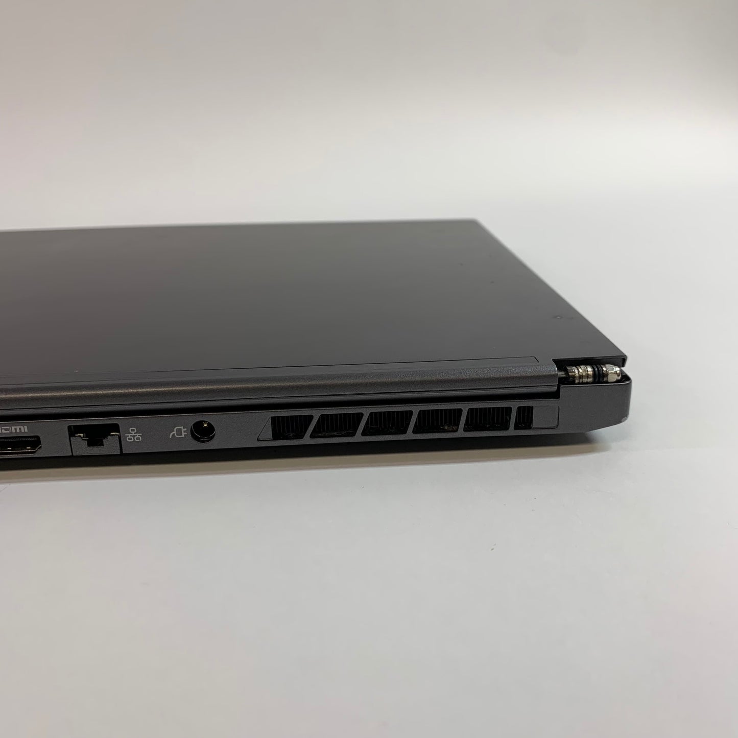 Eluktronics Max-15 15.6" Ryzen 7 4800H 16GB RAM 1.5TB SSD GeForce RTX 3060