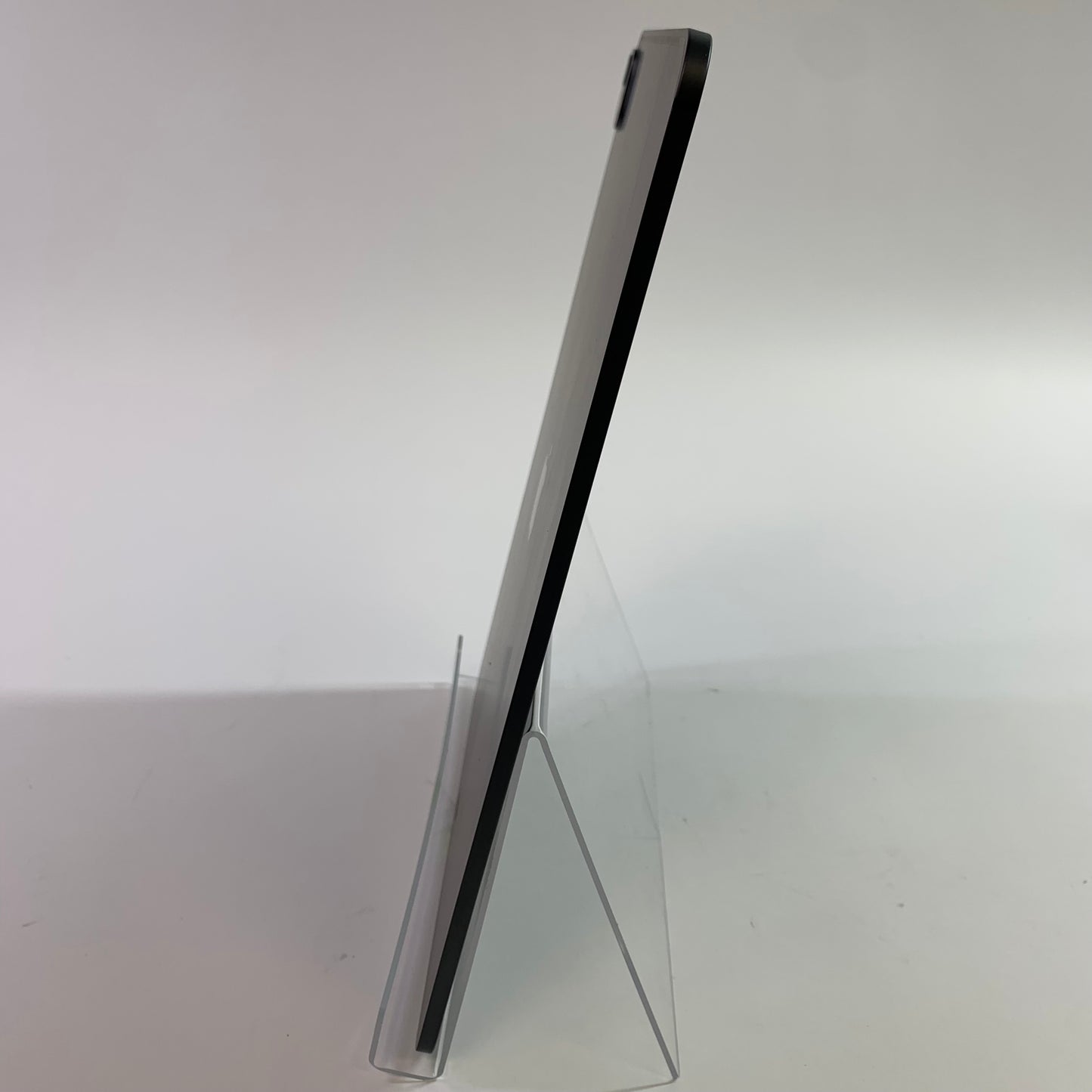 WiFi Only Apple iPad Pro 13" M4 256GB Space Black MVX23LL/A w/ Magic Keyboard