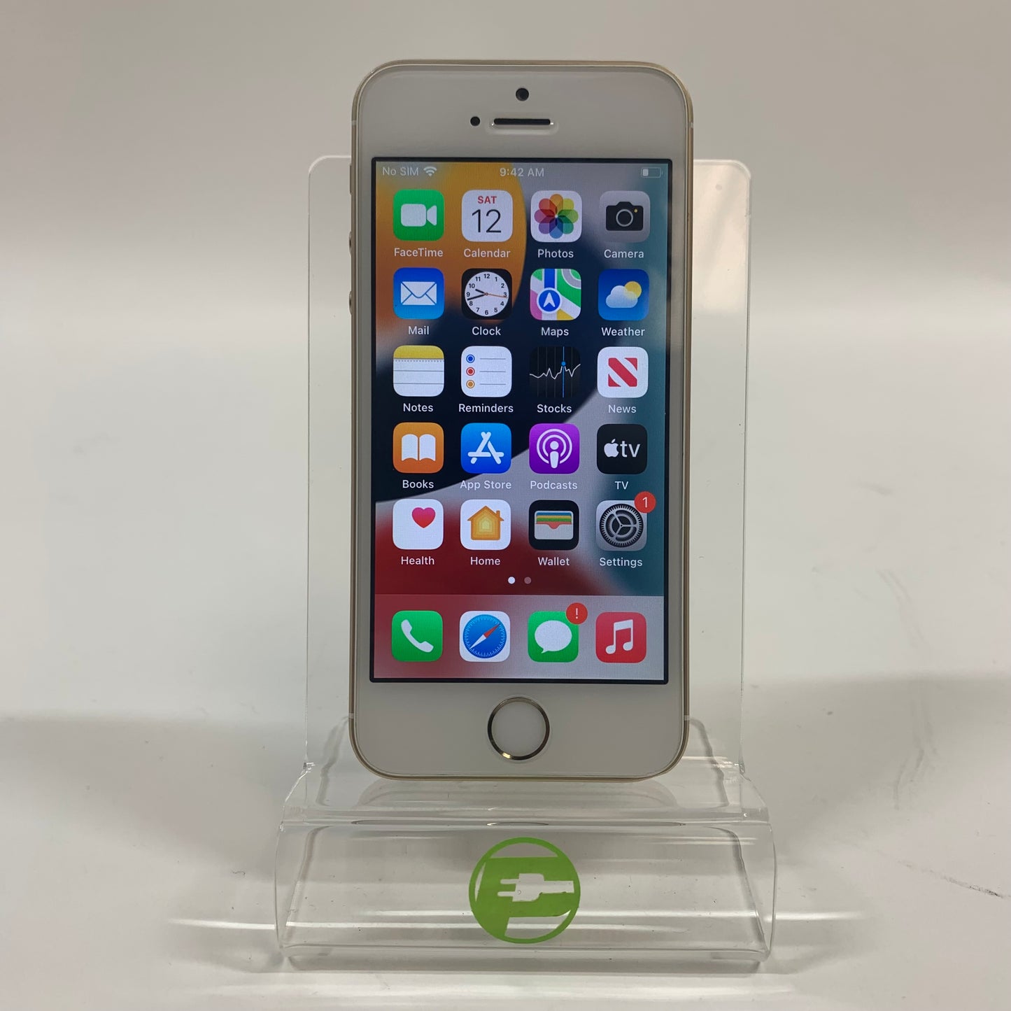 Unlocked Apple iPhone SE 16GB 15.8.3 GOLD MLXM2J/A