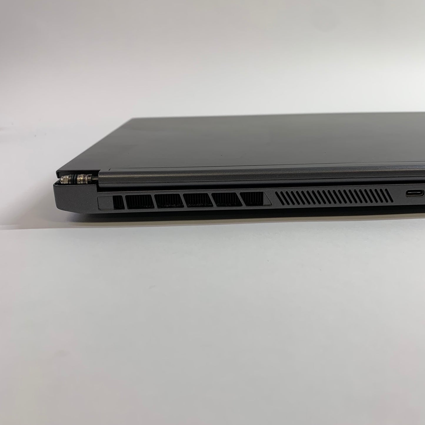 Eluktronics Max-15 15.6" Ryzen 7 4800H 16GB RAM 1.5TB SSD GeForce RTX 3060