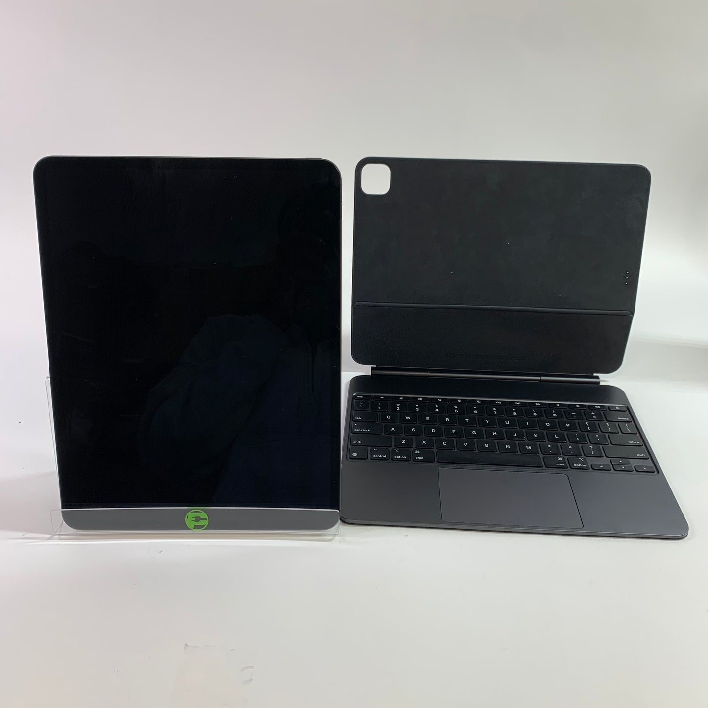 WiFi Only Apple iPad Pro 13" M4 256GB Space Black MVX23LL/A w/ Magic Keyboard