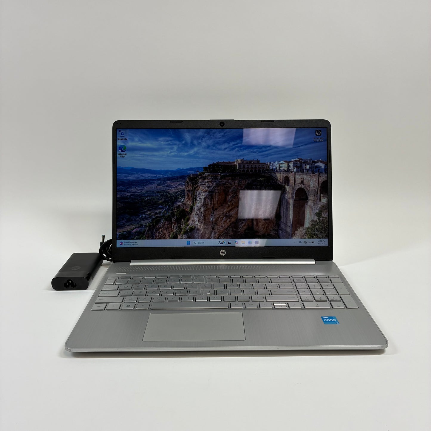 HP Laptop 15-DY2702DX 15" i3-1115G4 2.9GHz 8GB RAM 256GB SSD