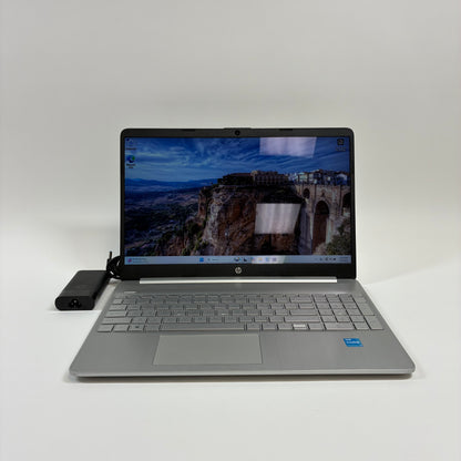 HP Laptop 15-DY2702DX 15" i3-1115G4 2.9GHz 8GB RAM 256GB SSD