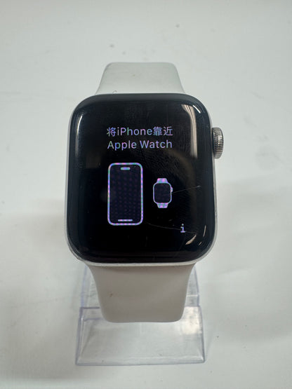 Unlocked Apple Watch Series 6 40MM Silver Aluminum A2293