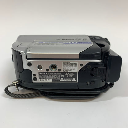 Broken Sony Handycam Digital Video Camcorder DCR-DVD108 NO DVD ACCESS