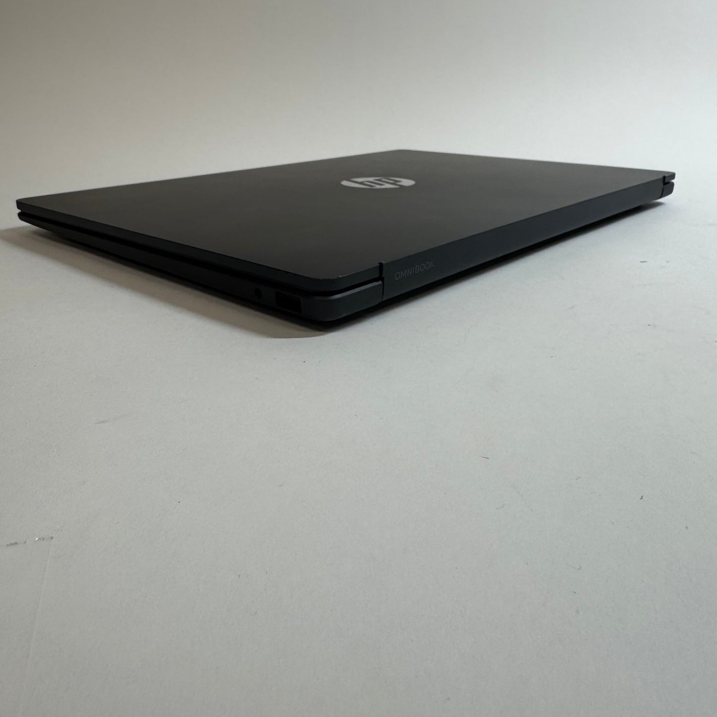 HP OmniBook 3 16-BZ001WM Snapdragon X 16GB RAM 512GB