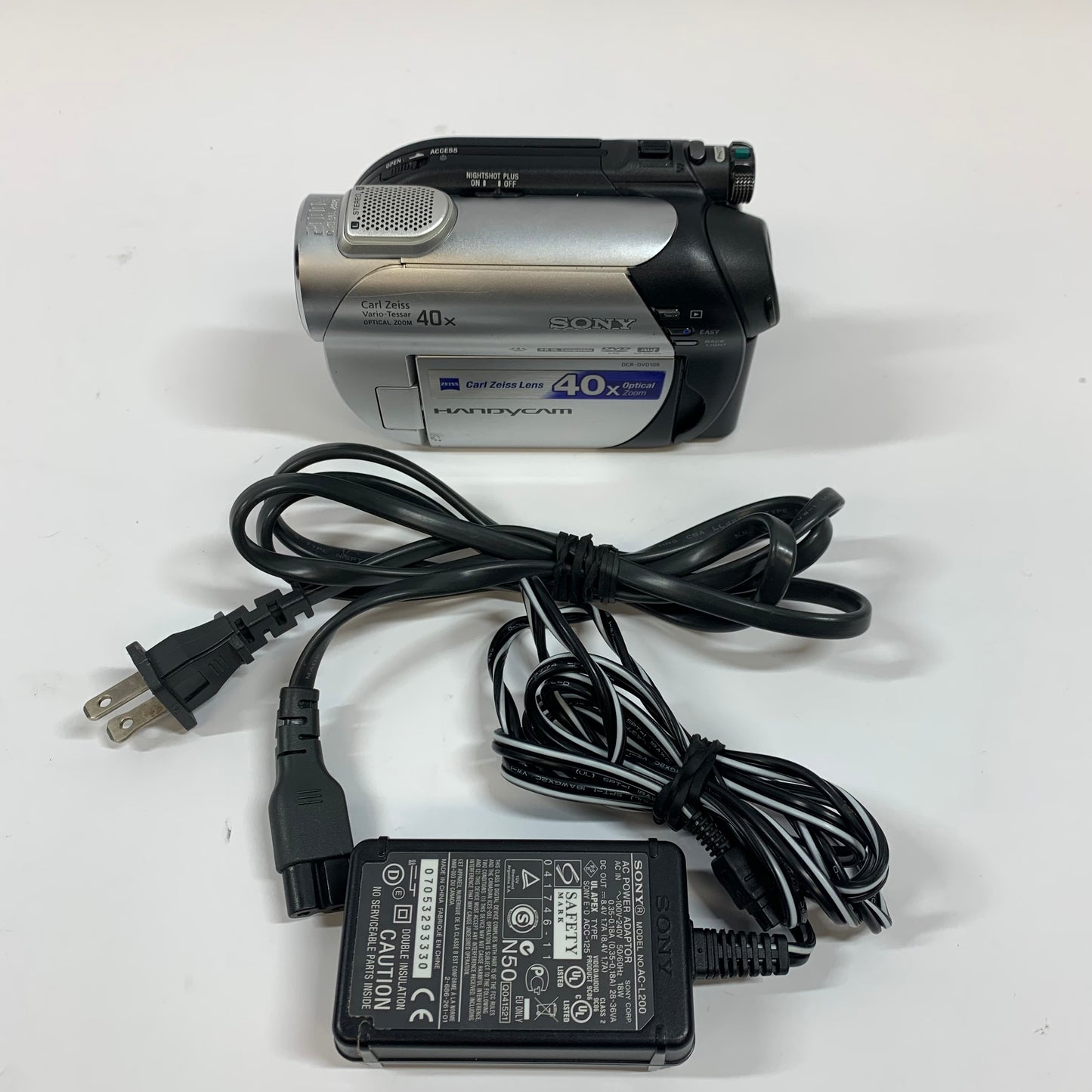 Broken Sony Handycam Digital Video Camcorder DCR-DVD108 NO DVD ACCESS