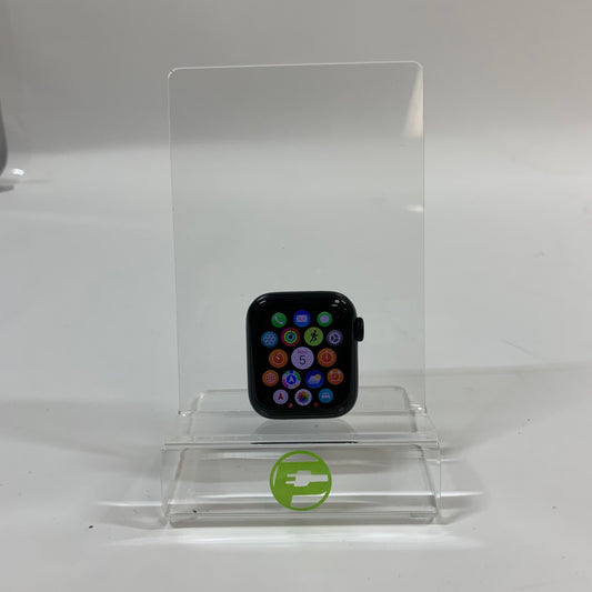 GPS Only Apple Watch SE 2nd Gen 40MM Starlight Aluminum Black band A2722