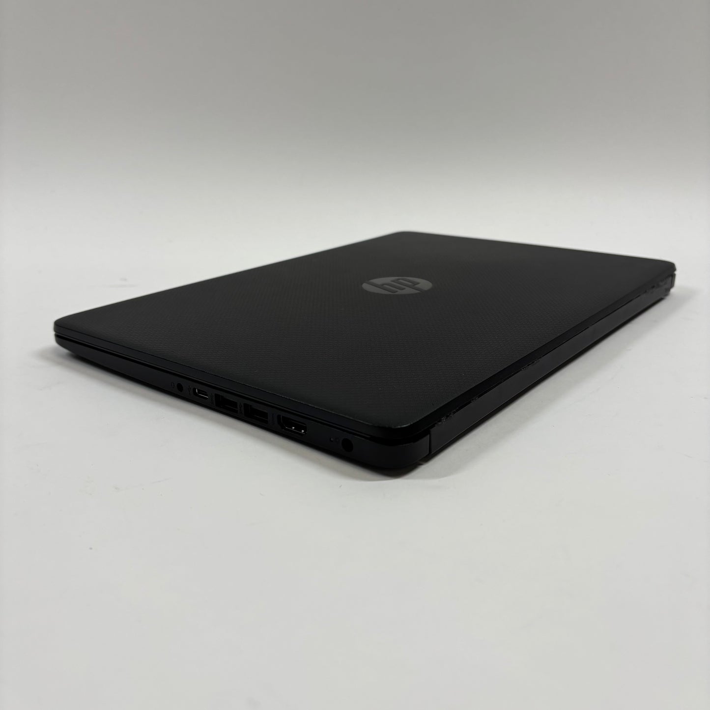 HP Pavilion 14-DQ0060NR 14" Celeron N4120 1.1GHz 4GB RAM 64GB SSD