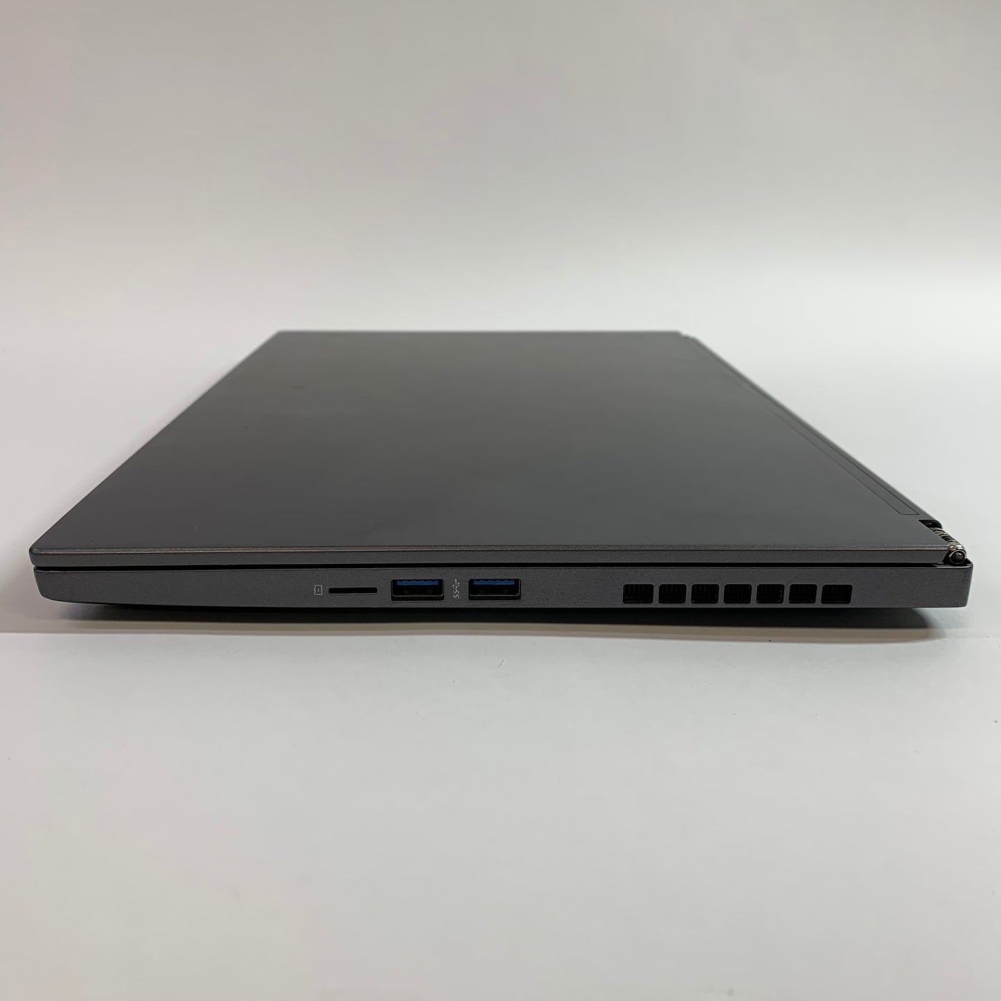 Eluktronics Max-15 15.6" Ryzen 7 4800H 16GB RAM 1.5TB SSD GeForce RTX 3060