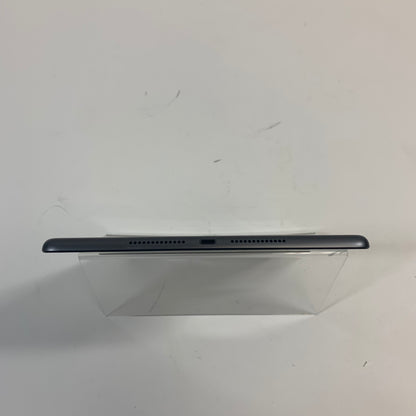 WiFi Only Apple iPad 8th Gen 32GB 18.4.1 Space gray MYL92LL/A